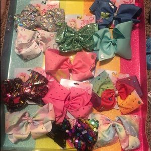 JoJo Siwa -Hair bows, purse and silver rhinestone necklace.. CUTE!!!!!!